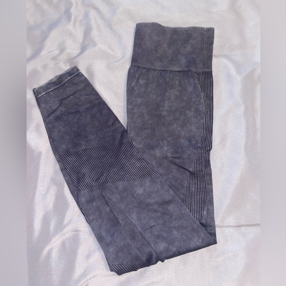 Women’s PINK Leggings